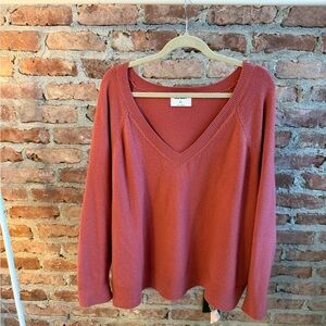 Old Navy Women's V-Neck Sweater - Coral